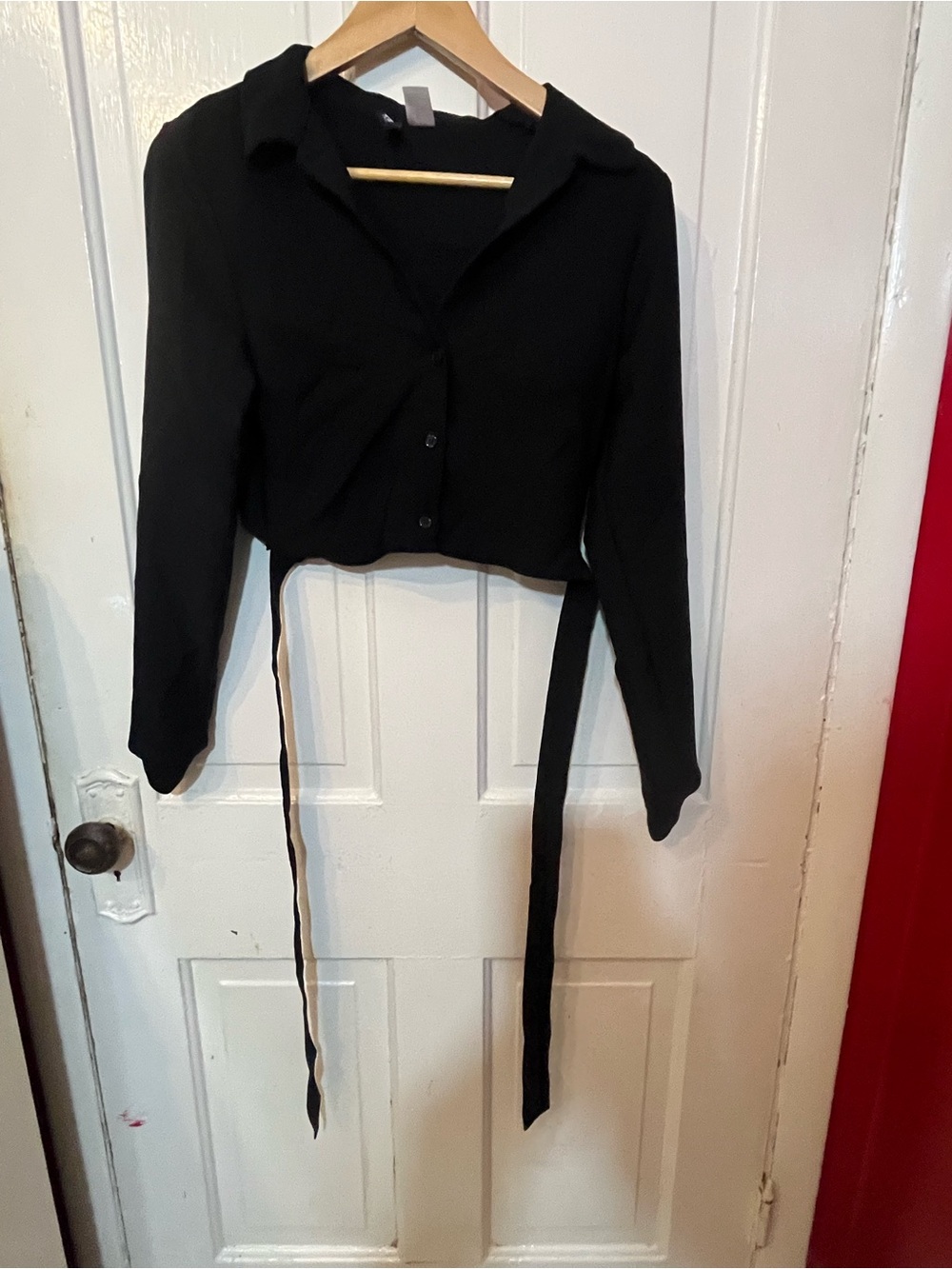 Divided Black Cropped Tie-Front button shirt small